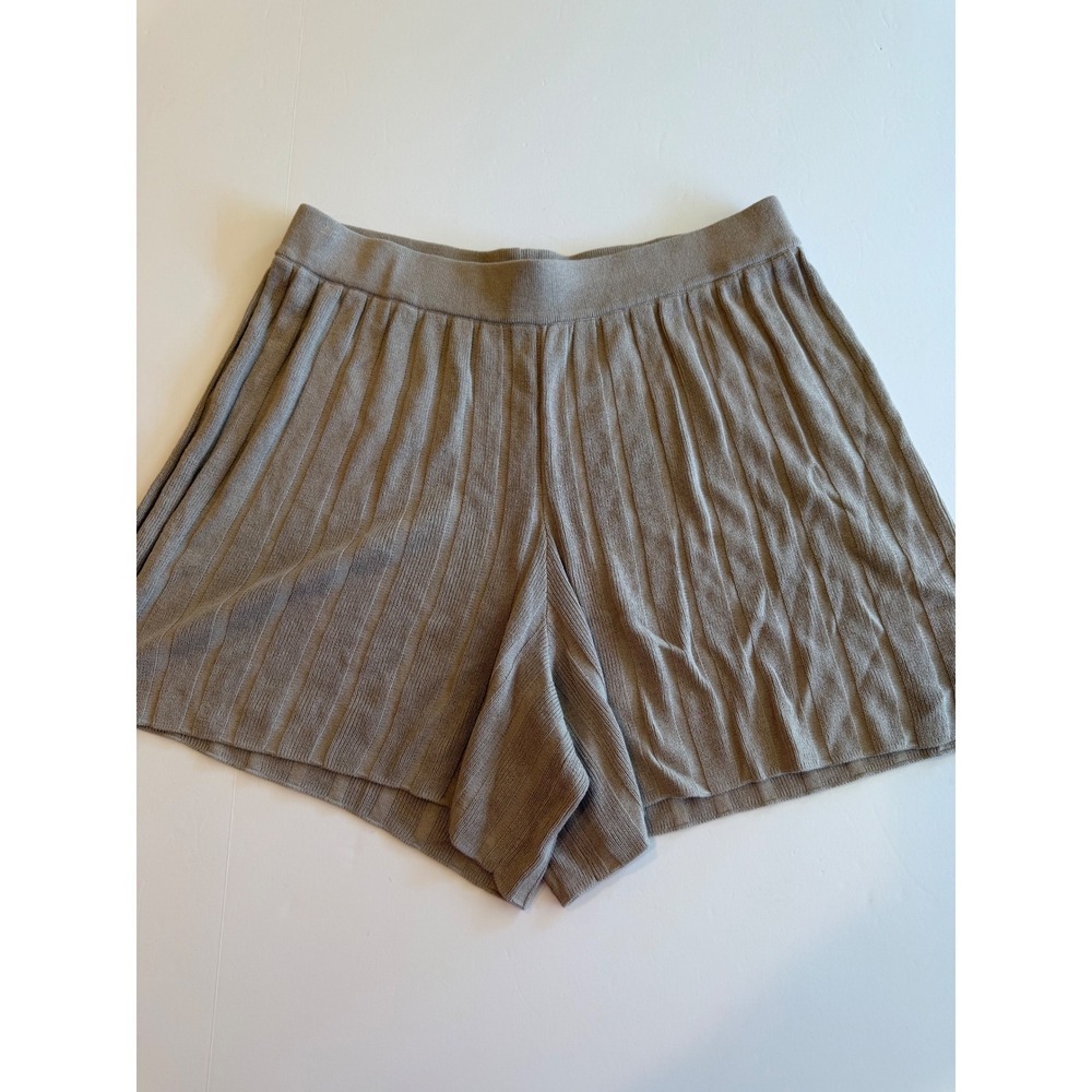 HM‎ Taupe Beige Ribbed Knit Shorts Womens Medium Elastic Waist Pleated Look